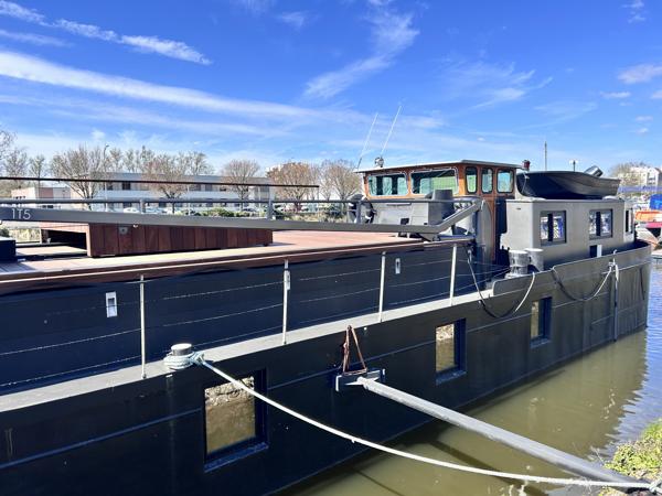 PÉNICHE NAVIGABLE D’EXCEPTION