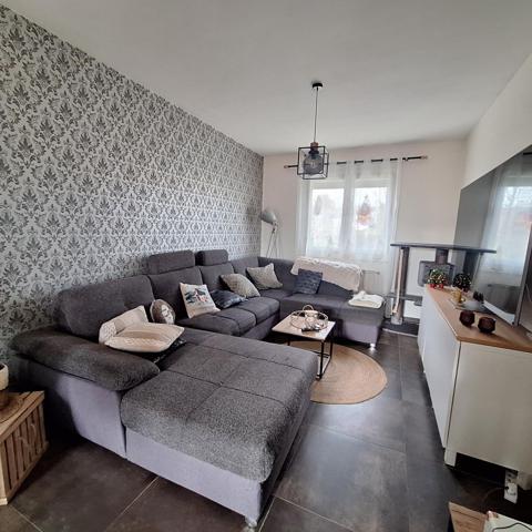 Pavillon 4 chambres avec piscine et garage !