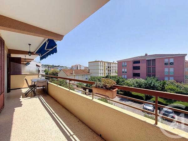 Appartement T3 à vendre  3 pièces - 62,96 m 2   ST RAPHAEL  - 83