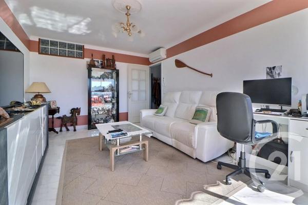 Appartement T3 à vendre  3 pièces - 62,96 m 2   ST RAPHAEL  - 83