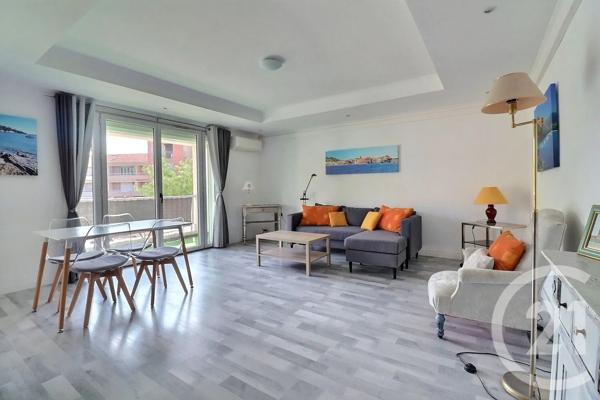 Appartement T3 à vendre  3 pièces - 62,96 m 2   ST RAPHAEL  - 83