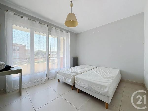 Appartement T3 à vendre  3 pièces - 62,96 m 2   ST RAPHAEL  - 83