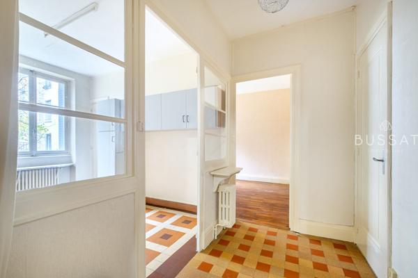 Vente appartement 1 pièce et cuisine - Lyon 6 Mairie - à rénover
