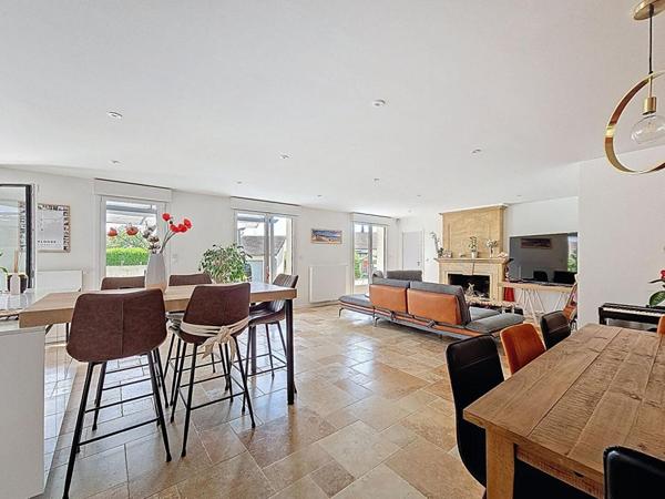 Maison Alencon 10 pièce(s) 260 m2