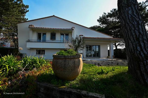 Maison de 5 pièces à vendre à Royan avec confort moderne