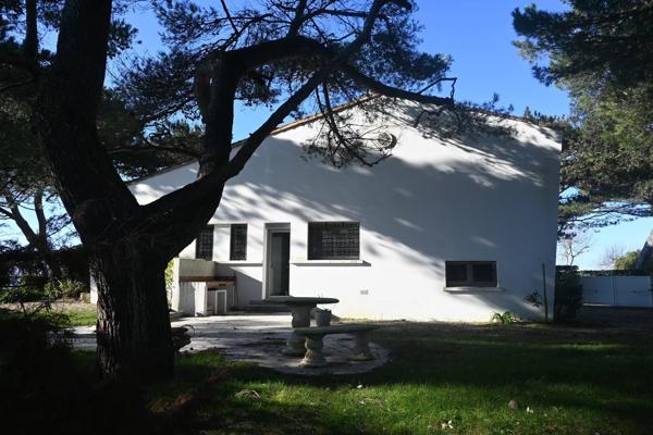 Maison de 5 pièces à vendre à Royan avec confort moderne