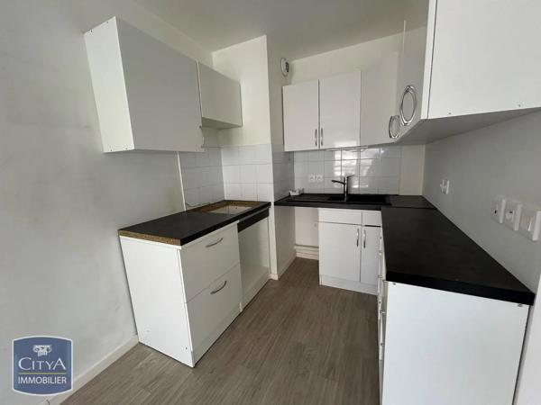Appartement à louer 2 pièces 41.15m² Montlhéry (91310)