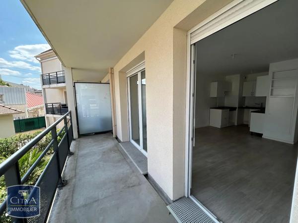 Appartement à louer 2 pièces 41.15m² Montlhéry (91310)