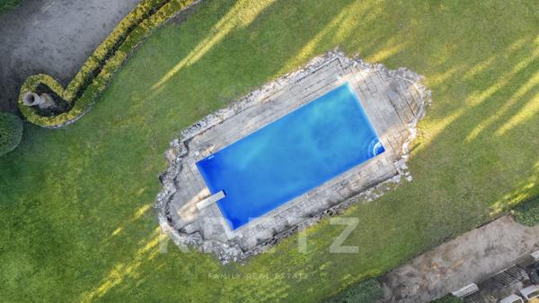 BASTIDE DU XIX EME AVEC JARDIN