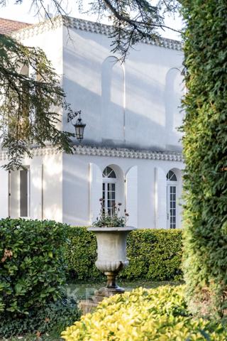 BASTIDE DU XIX EME AVEC JARDIN