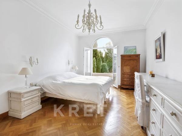 BASTIDE DU XIX EME AVEC JARDIN