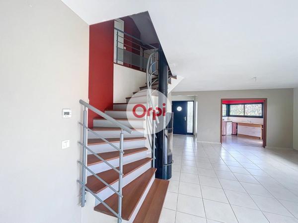 Maison à louer    5 pièces •  Damgan