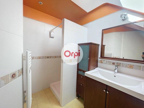 Maison à louer    5 pièces •  Damgan