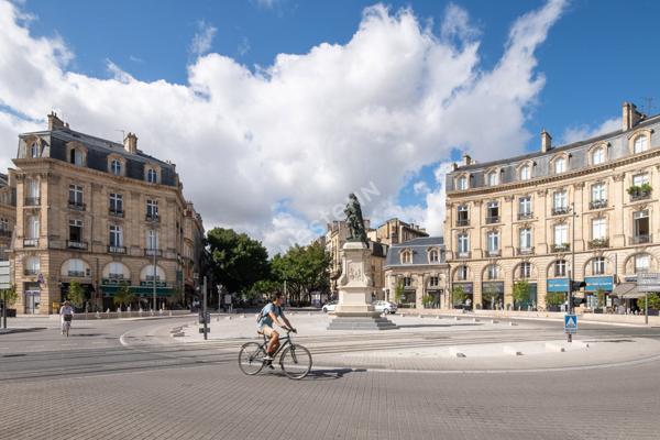 BORDEAUX TRIANGLE d'OR, Fonds de commerce épicerie sur axe passant