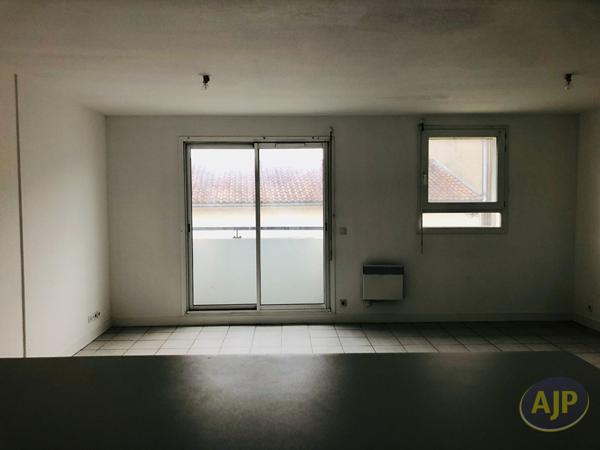 Vente appartement Lesparre Medoc : 97 500 € - AJP Lesparre Immobilier
