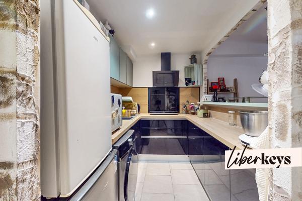 Appartement rénové de 59 m² avec 2 chambres, calme et grande cave à Trans-en-Provence