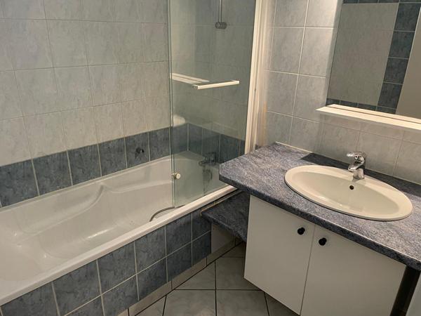 À louer - Appartement de 82,27 m² - Saint-Épain