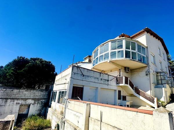 Maison 9 pièces de 276m²  avec deux appartements sur une parcelle de 1434m² divisible
