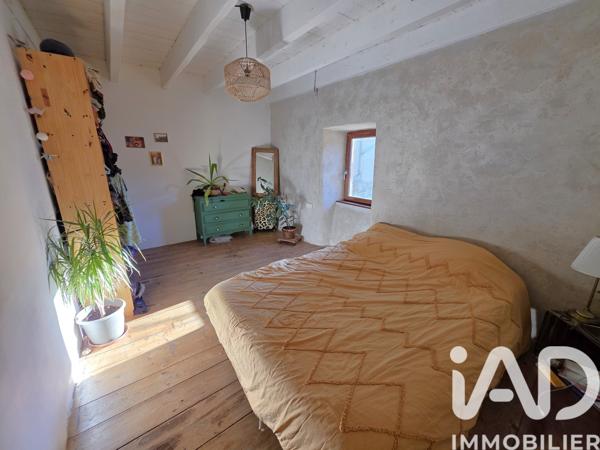 Maison à vendre 4 pièces 103 m² Saint-Julien-Vocance