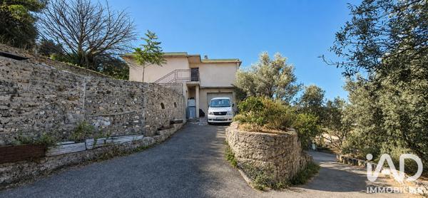 Maison à vendre 6 pièces 196,46 m² Toulon