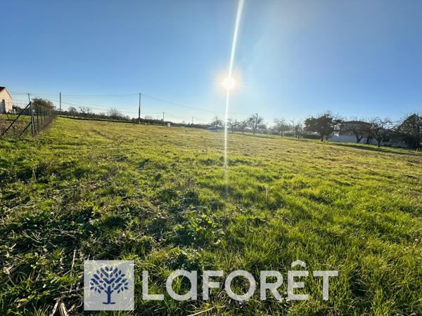 Achat terrain près de GEMOZAC - 1011 m² - 33 000 €