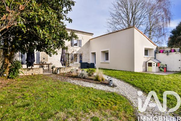 Maison à vendre 4 pièces 137 m² Chauray