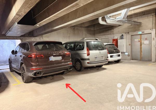 Parking à vendre 45 m² Paris 13