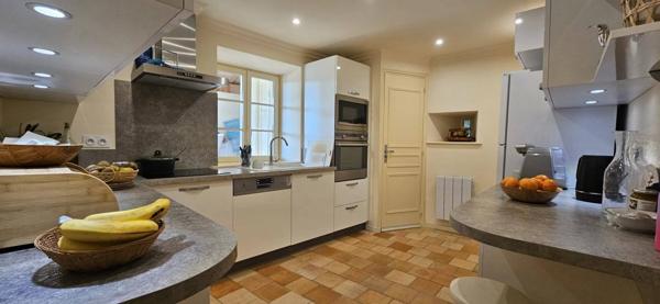 Maison de Caractère 105 m2 habitables avec piscine, terrain clos de 5614m2 Campsegret