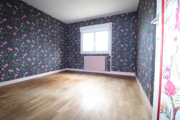 Maison  5 pièce(s) 109m2