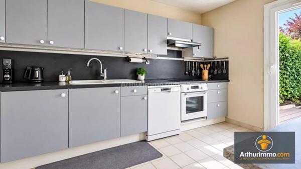 Vente                                                      Maison
                        
                     5 pièces                      96 m2                     à Bondoufle