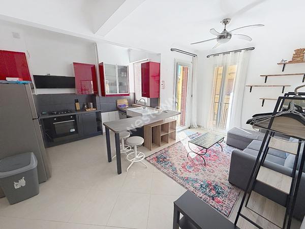 Appartement Toulon de 2 pièce(s de 45.40 m² meublé avec Terrasse vue dégagée Libre
