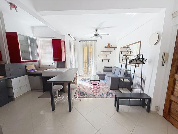 Appartement Toulon de 2 pièce(s de 45.40 m² meublé avec Terrasse vue dégagée Libre