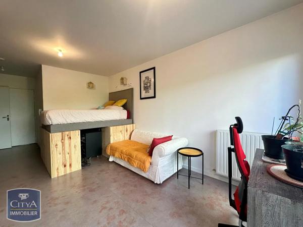 Appartement à louer 1 pièce 22.97m² Tours (37100)