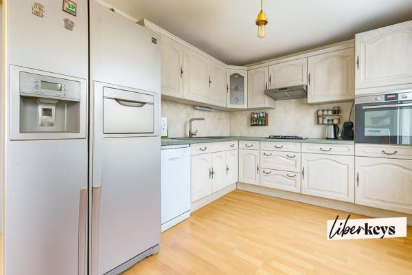 Maison familiale individuelle 8 pièces 149m² et son magnifique jardin bucolique sans vis à vis. 