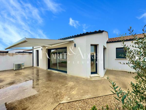 PLAIN-PIED CONTEMPORAIN 3 CHAMBRES AVEC GARAGE ET JARDIN