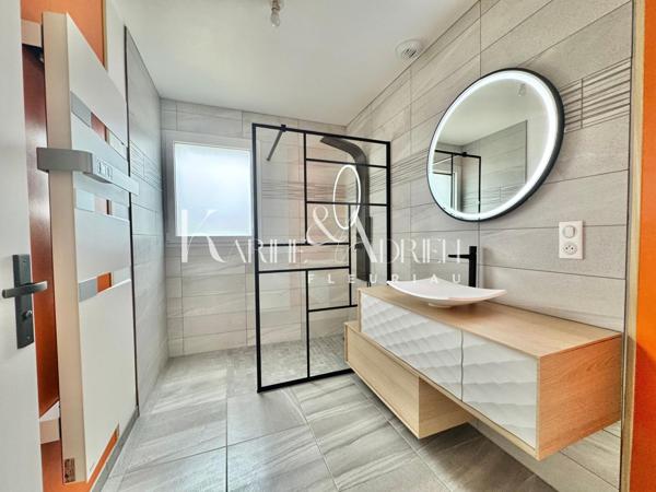 PLAIN-PIED CONTEMPORAIN 3 CHAMBRES AVEC GARAGE ET JARDIN