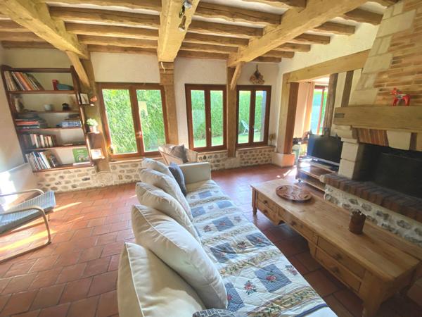 Maison de charme à vendre - Saint Gatien des bois - Garage et charmant jardin