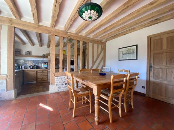 Maison de charme à vendre - Saint Gatien des bois - Garage et charmant jardin