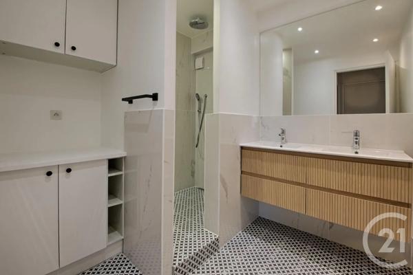 Appartement F3 à vendre  3 pièces - 71 m 2   PARIS  - 75007