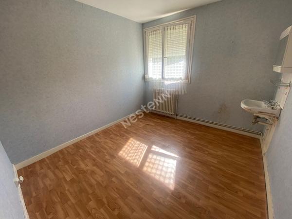 Ensemble immobilier de 320 m² à Loyat (56800)