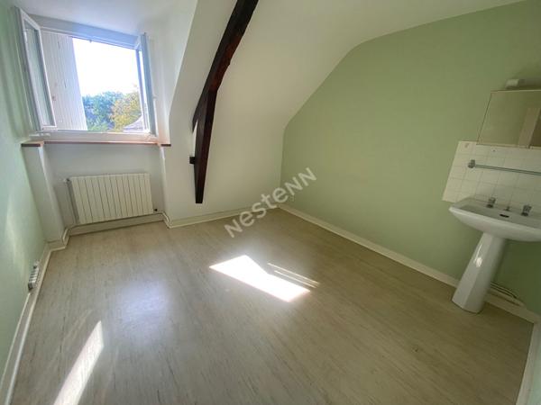 Ensemble immobilier de 320 m² à Loyat (56800)