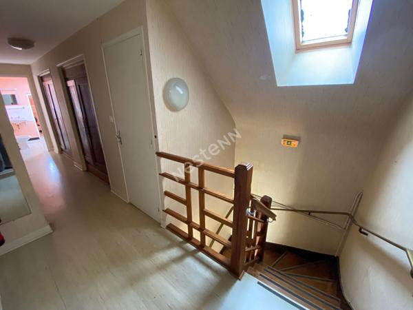 Ensemble immobilier de 320 m² à Loyat (56800)