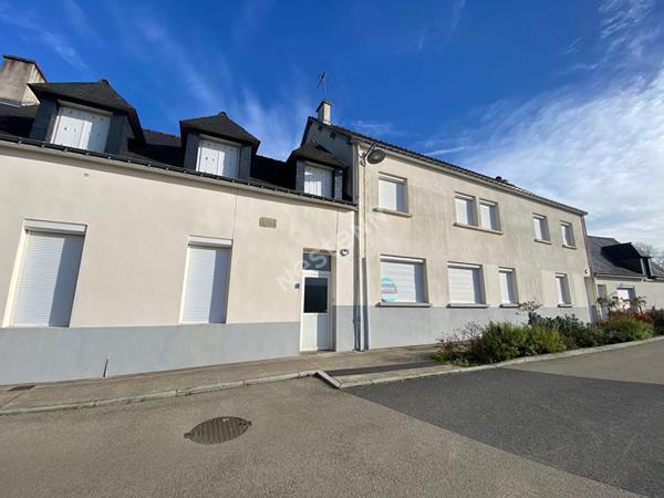Ensemble immobilier de 320 m² à Loyat (56800)