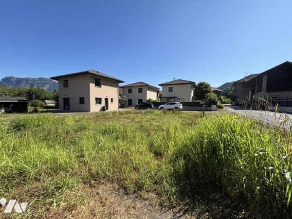 LE JARDIN DES POETES