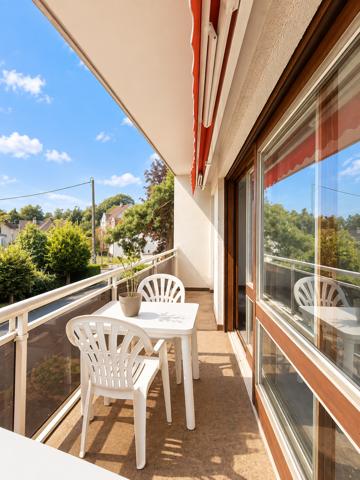 Appartement
         3 pièces
        - 80 m² Exclusivité 293 000 € *