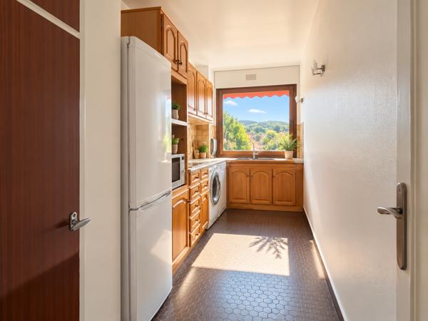 Appartement
         3 pièces
        - 80 m² Exclusivité 293 000 € *