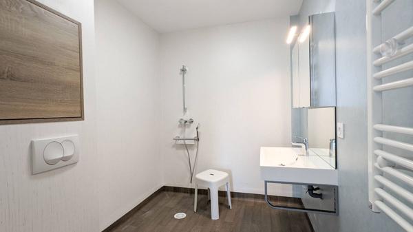 Appartement T3 de 55,65m² meublé, avec terrasse de 10,18 m² et stationnement