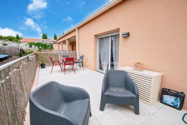 Bel appartement T2 récent de 47m2 avec terrasse et parking