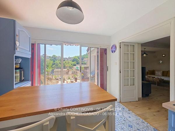 Maison de village Chateau Arnoux Saint Auban 140 m2 avec terrasse, combles et caves