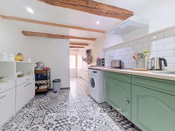 Maison de village Chateau Arnoux Saint Auban 140 m2 avec terrasse, combles et caves